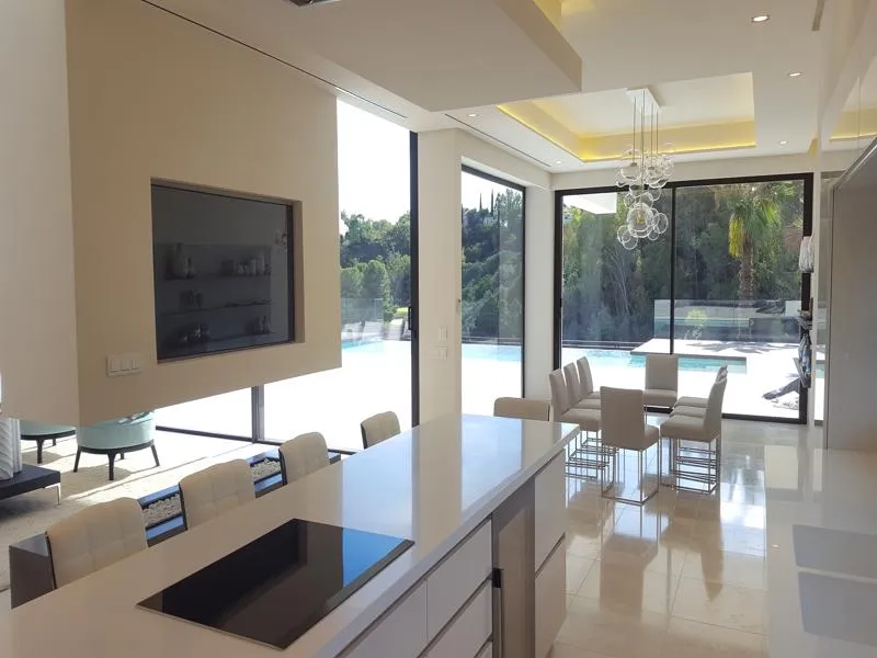 Comedor con vistas al exterior